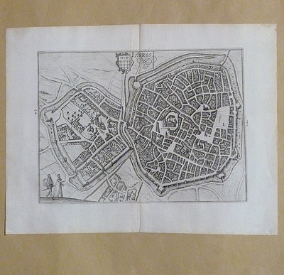 Arras - Carte détaillée de la ville d'Arras avec son écusson, 1582 - Guicciardini (ou Guicciardin ou Guichardin), Lodovico (ou Louis)