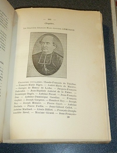 Documents - Anciennes corporations des arts et métiers de Chambéry et de quelques autres localités de la Savoie. Personnel ecclésiastique du Diocèse de Chambéry de 1802 à 1893 par L. Morand