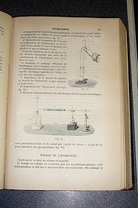 Le guide du chimiste. Répertoire de documents théoriques & pratiques à l'usage des laboratoires de chimie pure et de chimie industrielle