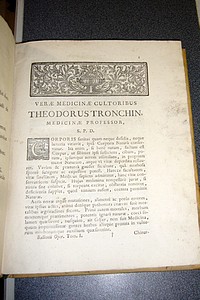 Guilielmi Ballonii Medici Parisiensis celeberrimi, opera omnia in quatuor Tomos divisa, studio et opera M. Jacobi Thevart, Medici Parisiensis, digesta, denuo in lucem edita : cum praefatione Theodori Tronchin, in Academia Genevensi Medicinae (1762)