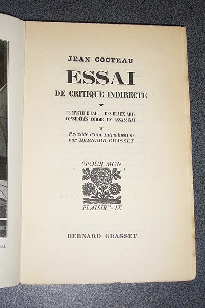 Essai de critique indirecte. Le Mystère laïc - Des Beaux Arts considérés comme un assassinat