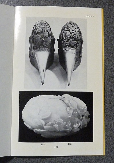 Chinese Snuff-bottles and Hardstone Carvings. Christie's. December 7, 1972