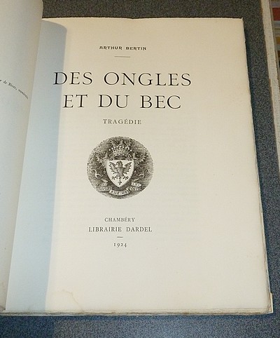 Des ongles et du bec. Tragédie