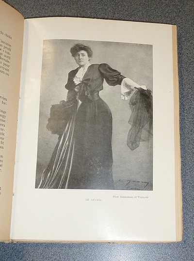 Julia Bartet