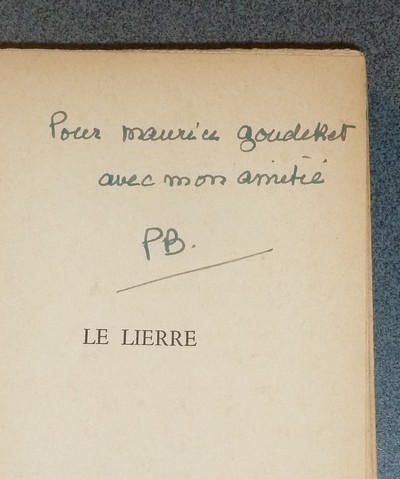 Le lierre, récit