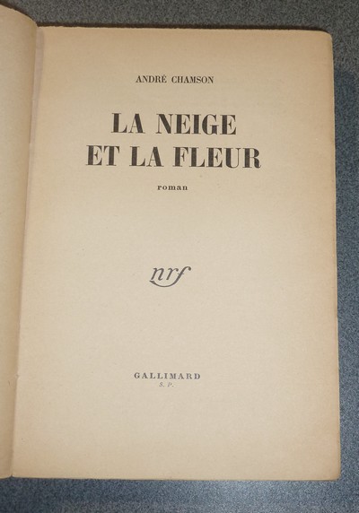 La neige et la fleur