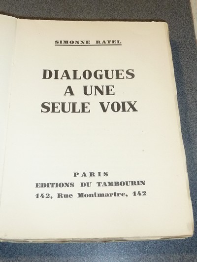 Dialogues à une seule voix