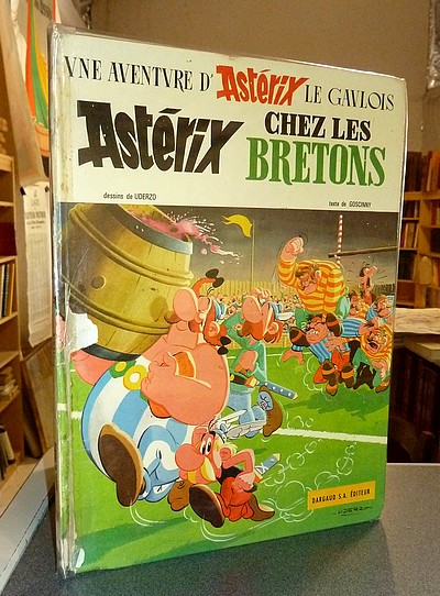 livre ancien - Astérix N°8 - Astérix chez les Bretons - Uderzo, Albert - Goscinny, René
