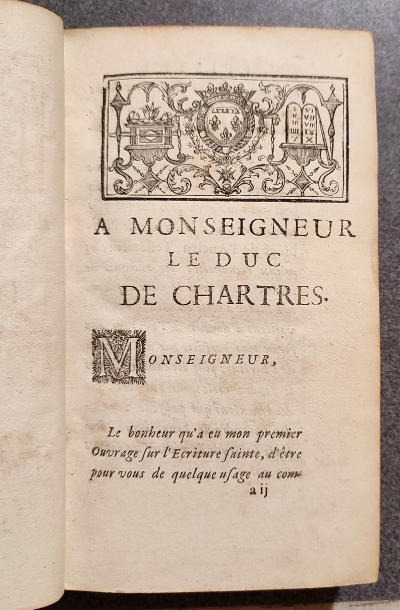 Abbrégé (abrégé) de l'Histoire de l'Ancien Testament, ou l'on a conservé autant qu'il a été possible, les propres paroles de l'Ecriture Sainte, avec des Eclaircissements & des Réflexions (9 volumes)