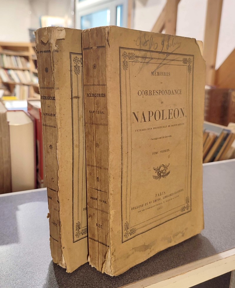 Mémoires et correspondance de Napoléon extraite d'un portefeuille de Saint Hélène (2 volumes)