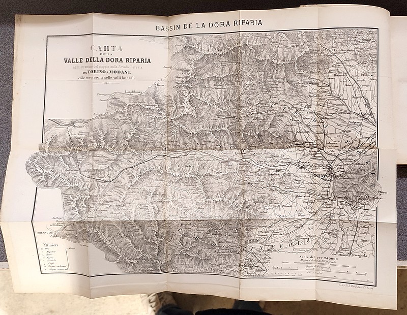 De Turin à Chambéry ou les Vallées de la Dora Riparia et de l'Arc et le Tunnel des Alpes Cottiennes. I : Notices topographiques, historiques et statistiques.  II : Tunnel du Mont-Cenis. III : Itinéraire de Turin à Chambéry. Appendice : Guide de Turin