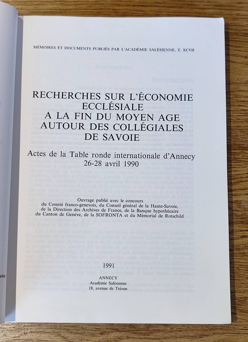 Recherches sur l'économie ecclésiale à la fin du moyen-age autour des collégiales de Savoie