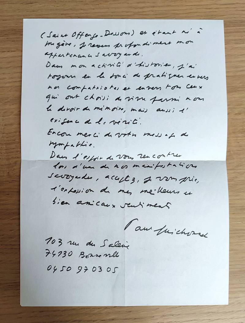 Lettre autographe de deux pages manuscrite et signée en date du Mai 2003 - joint à l'ouvrage : Histoire de la Savoie