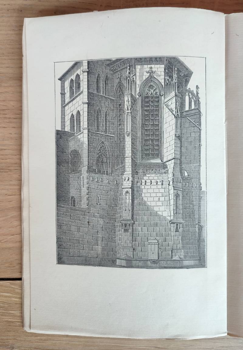 Trésor de la Sainte Chapelle des Ducs de Savoie au Château de Chambéry d'après les inventaires des XVe et XVIe siècles. Étude Historique et Archéologique