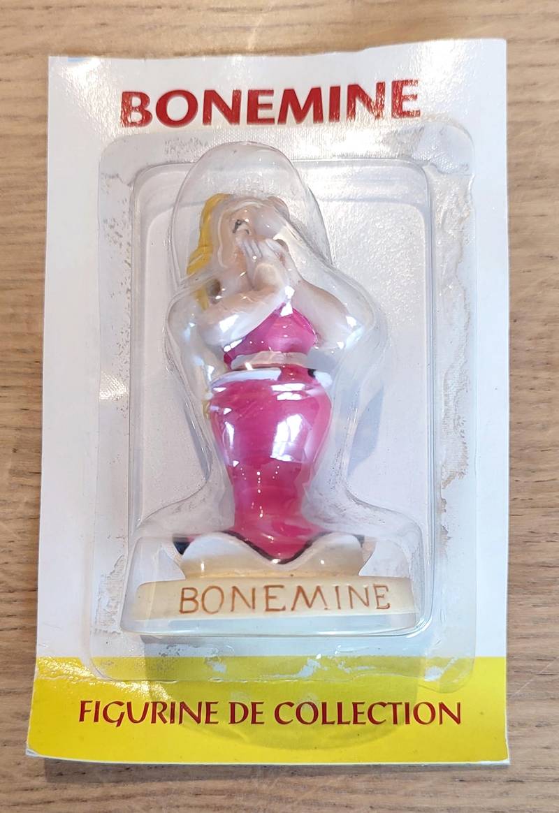 Figurine Bonemine, la femme du chef du village