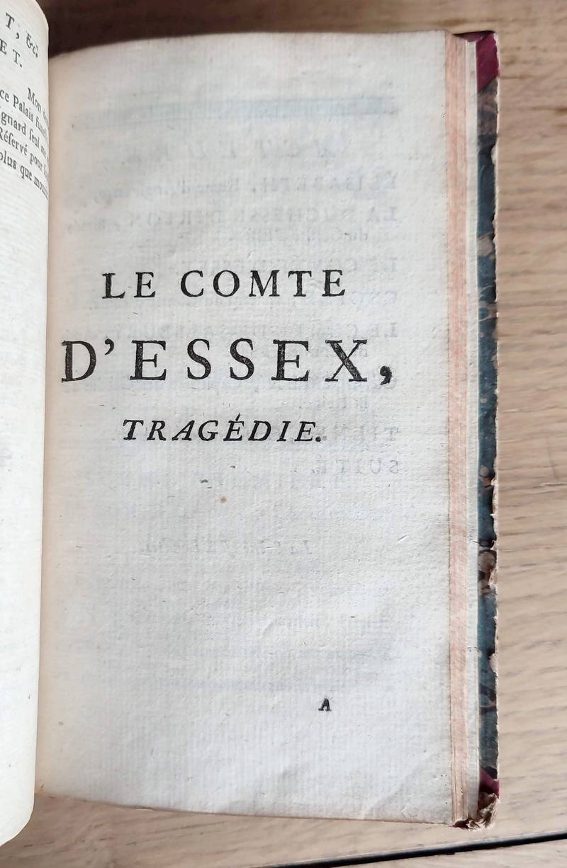 Recueil comprenant: Andriscus Tragédie en vers & en cinq actes - Adélaide Du Guesclin, Tragédie - Hamlet, tragédie imitée de l'anglois par M. Ducis - Le Comte d'Essex