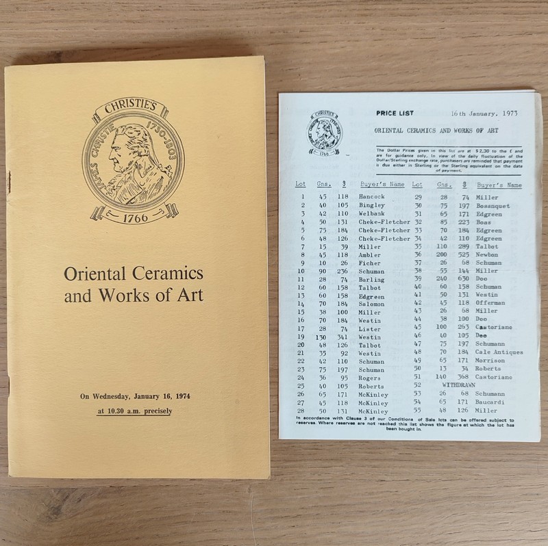 Oriental ceramics, bronzes, enamels, Ivories and works of art. Christie's, on January 16, 1974