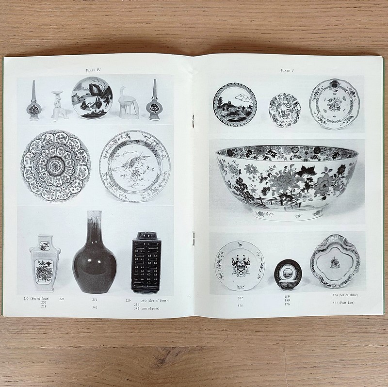 Catalogue of oriental ceramics and works of art. Sotheby's, 20th july, 1976