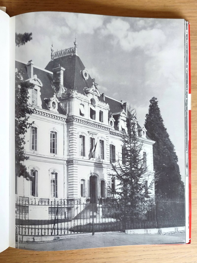Un département est né... Cent ans de batiment et de travaux publics en Haute-Savoie 1860-1960
