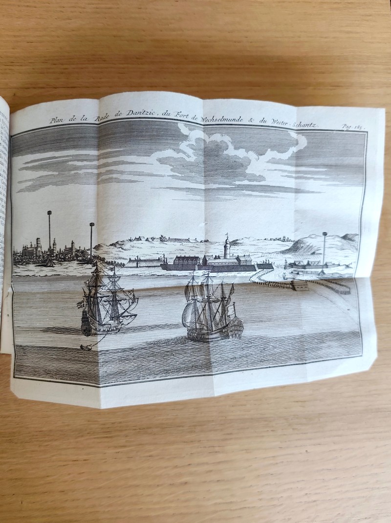 Histoire de la dernière Guerre et des négociations pour la Paix, contenant tout ce qui s'est passé de plus important en Italie, sur le Rhin, en Pologne & dans la plupart des cours de l'Europe avec la Vie du Prince Eugène de Savoye (5 volumes)