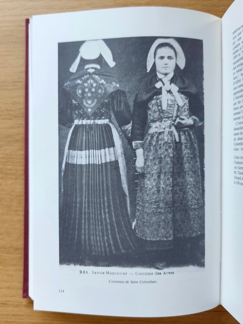 Histoire des communes savoyardes, Savoie (complet 4 vol.) 1/ Chambéry et ses environs - Le petit Bugey. 2/ Aix-les-Bains et ses environs - Les Bauges - La Chartreuse - La Combe de Savoie - Montmélian. 3/ La Maurienne - Chamoux- La Rochette. 4/ Albertville et son arrondissement
