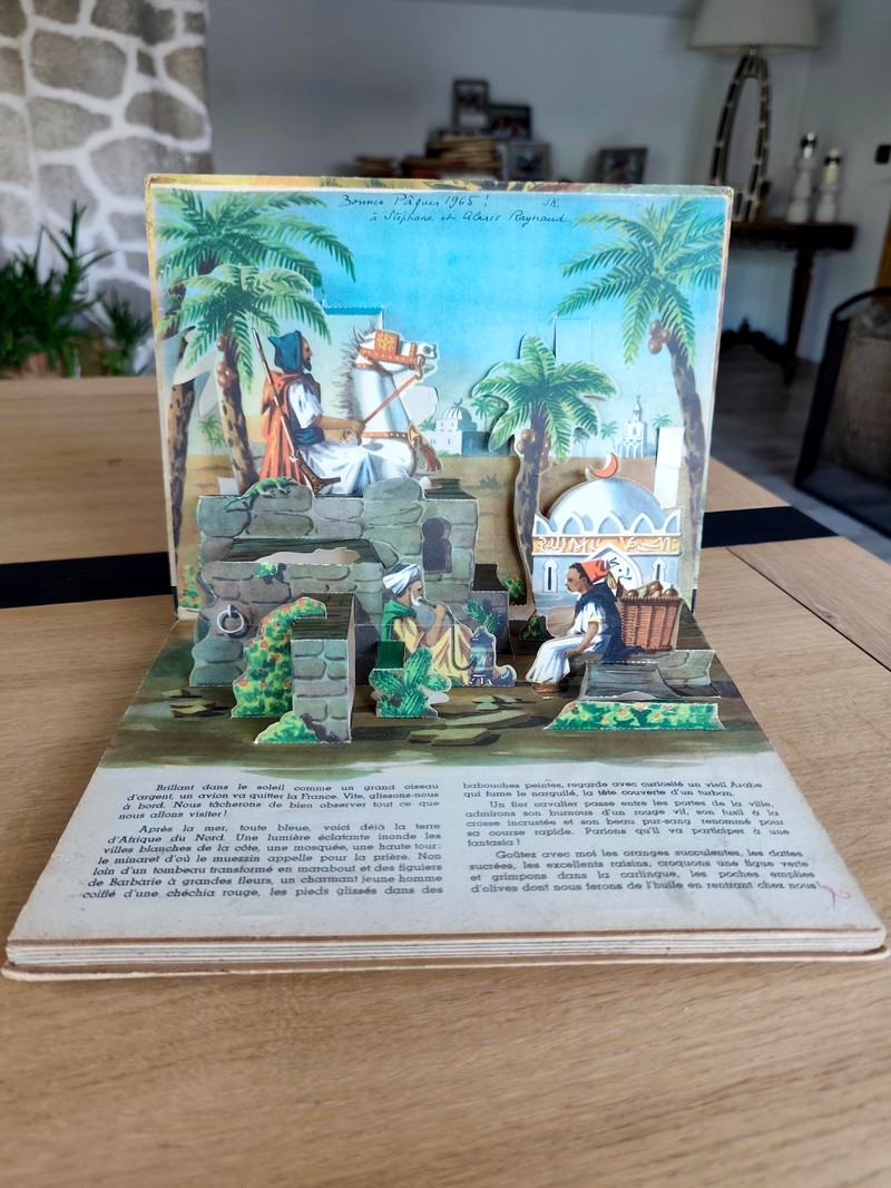 A travers le Monde (Pop Up)