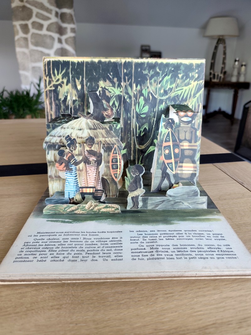 A travers le Monde (Pop Up)