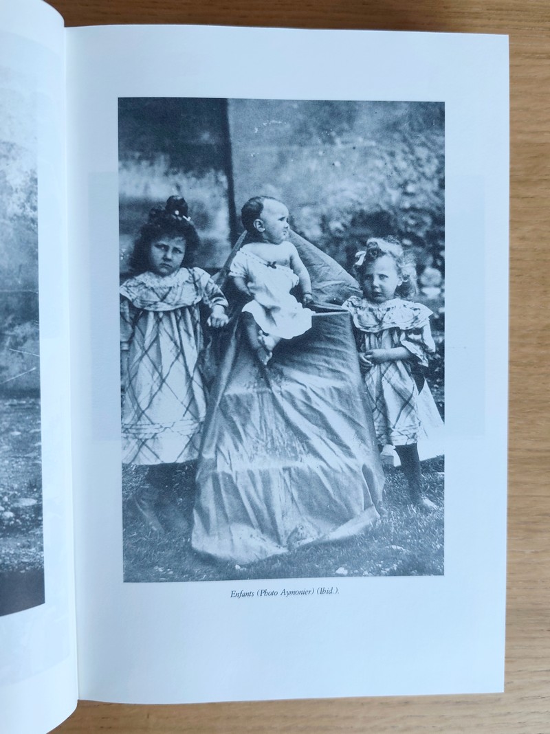 La Savoie. Vie quotidienne, fêtes profanes & religieuses, contes & légendes populaires, architecture & mobilier traditionnels, art populaire