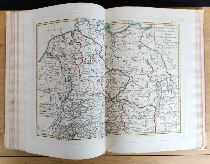 Recueil de cartes sur la Géographie ancienne. Suivi de Tableaux historiques et chronologiques des principales Révolutions arrivées dans quelques pays de l'Asie, de l'Afrique & de l'Europe, depuis les premiers Empires connus jusqu’au moyen âge