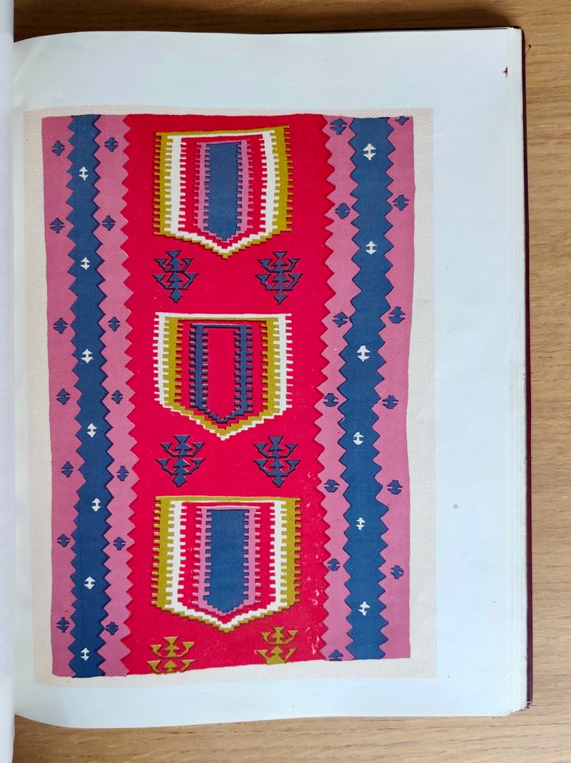 L'art populaire en Roumanie (2 volumes) Son caractère, ses rapports et son origine