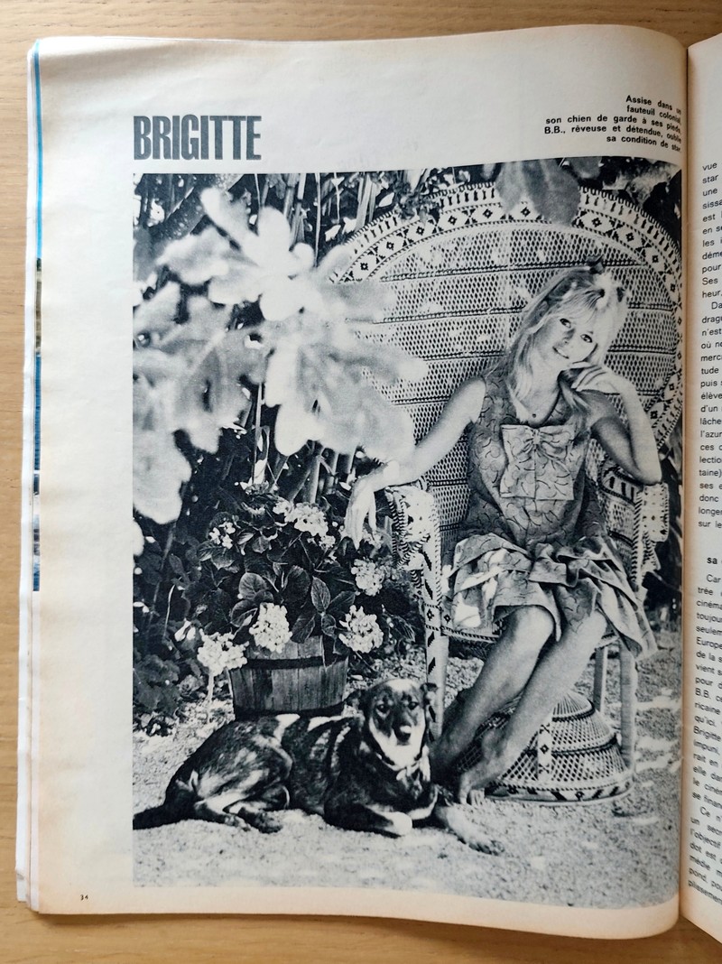 Brigitte à St-Tropez (Brigitte Bardot). Jours de France 513 du 12 septembre 1964