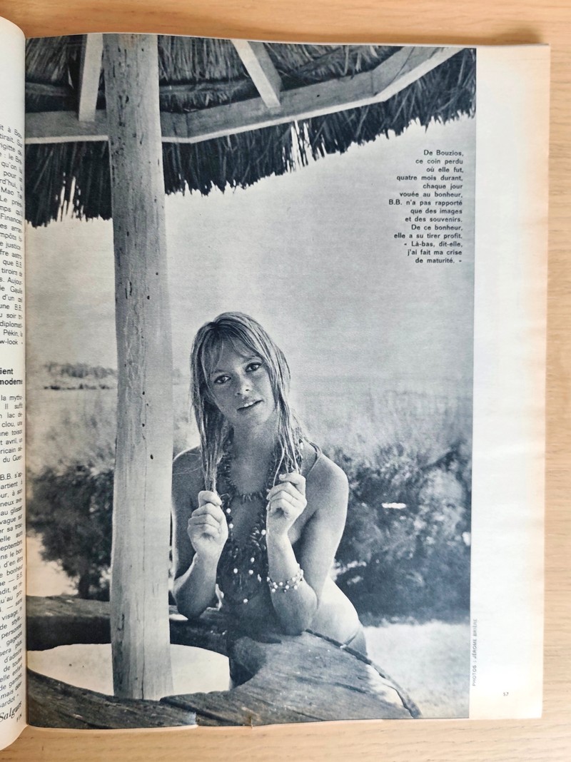 Brigitte le bonheur au soleil (Brigitte Bardot). Jours de France 497 du 23 mai 1964
