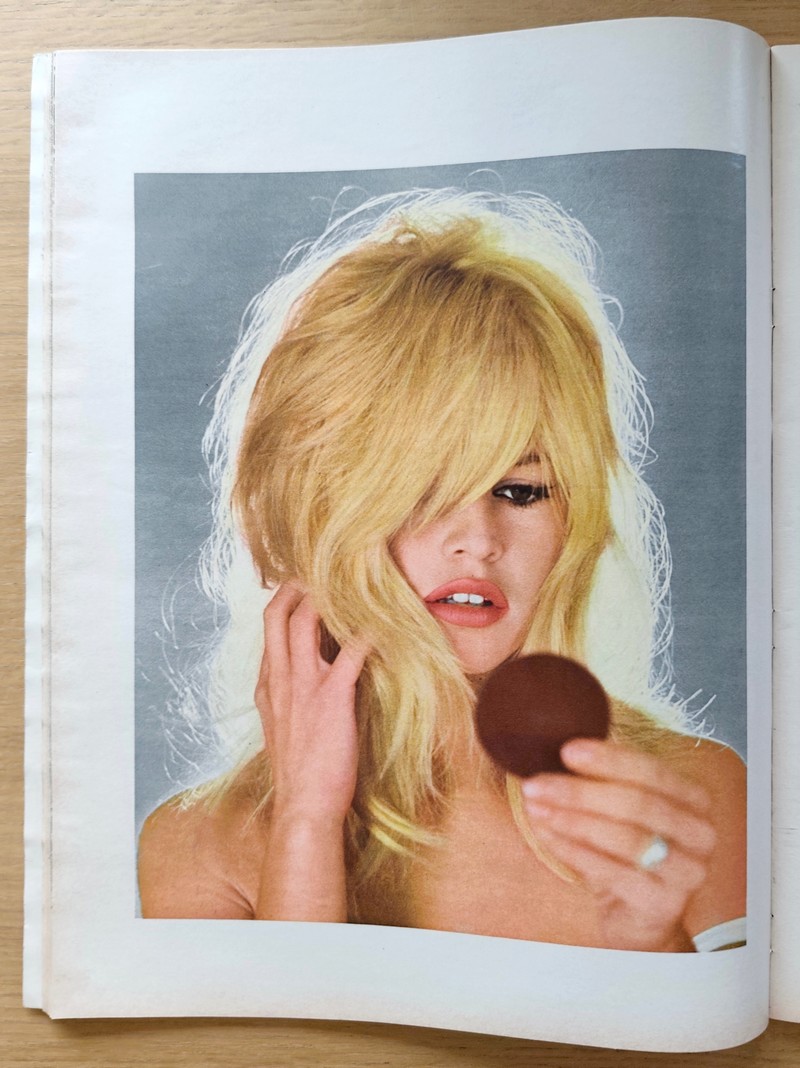 Brigitte, toujours la première (Brigitte Bardot). Jours de France 469 du 9 novembre 1963