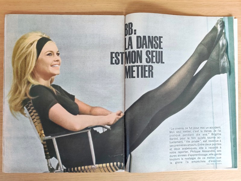 Le vrai métier de B.B. (Brigitte Bardot). Jours de France 352 du 12 aout 1961