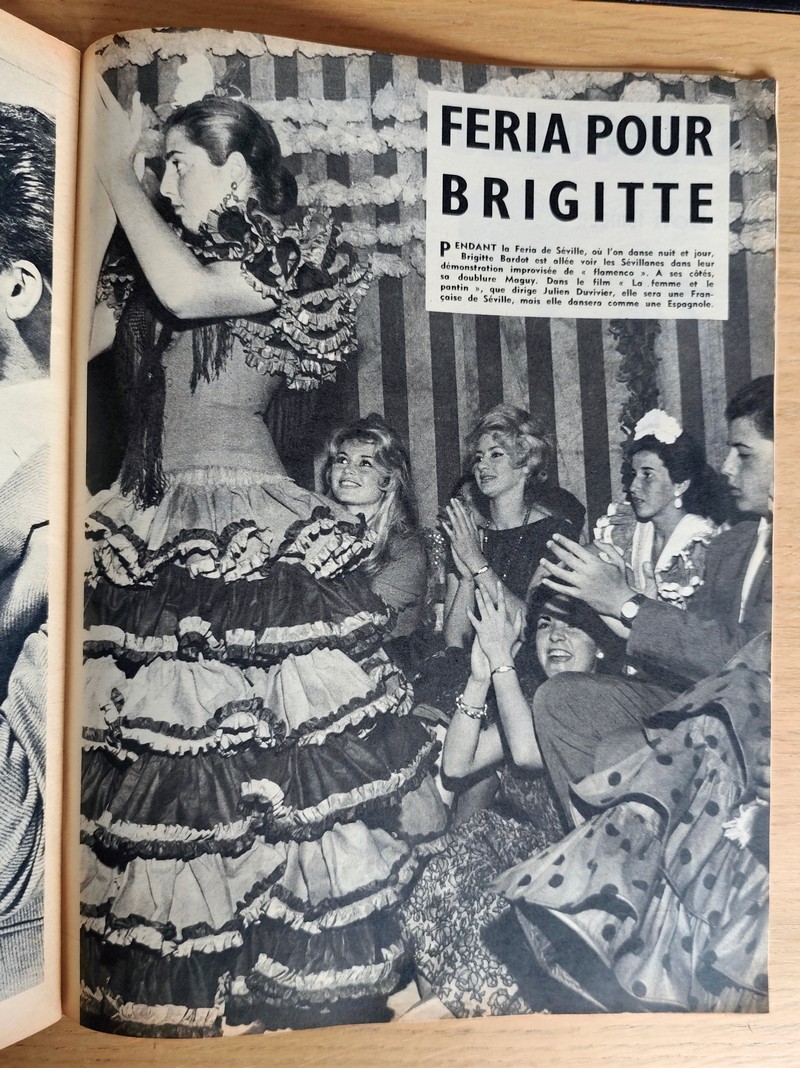 Brigitte à Séville (Brigitte Bardot). Margaret aux iles. Paris Match 473 du 3 mai 1958