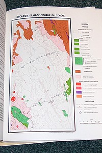 Contribution géophysique à la connaissance géologique du bassin du lac Tchad (2 volumes)